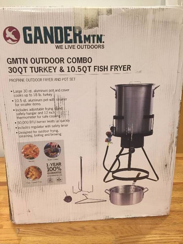 lot 37 image: Gander Mountain Outdoor Combo Turkey & Fish Fryer