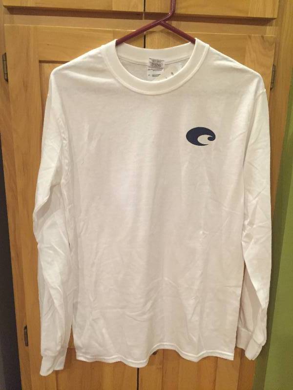 lot 45 image: Costa Del Mar Long Sleeve
