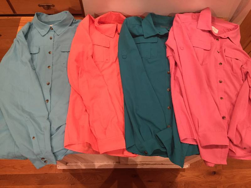 lot 49 image: Womens Guide Series Quick- Dry Trophy Long Sleeve Fishing Shirt