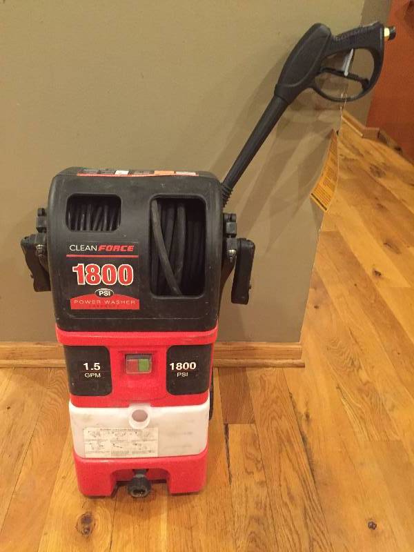 lot 50 image: Clean Force 1800 Powerwasher