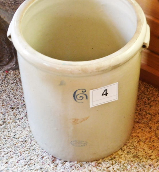 lot 4 image: Red Wing 6 Gallon Crock