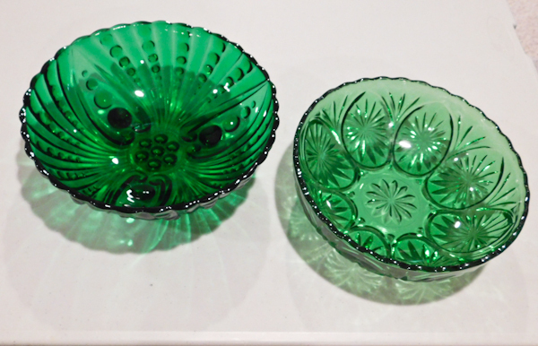 lot 50 image: Green Hazel Atlas glass bowls