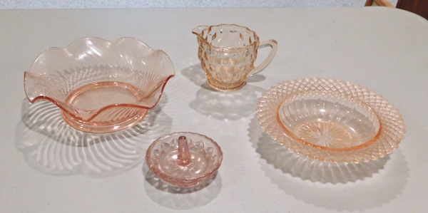lot 51 image: 4 pink depression glass pieces