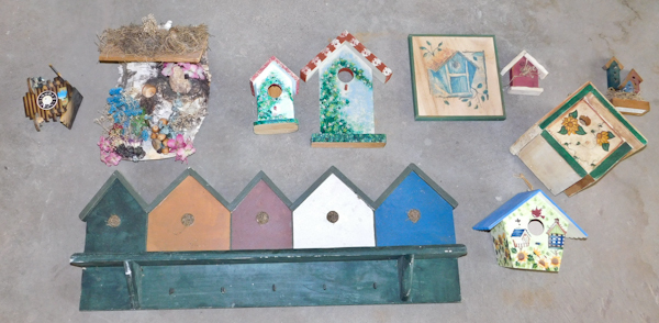 lot 67 image: large lot of bird house art decor items