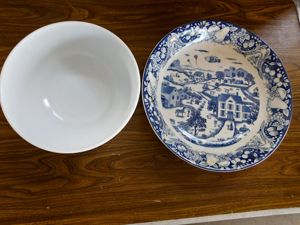 lot 79 image: milk glass mixing bowl and decorative serving bowl