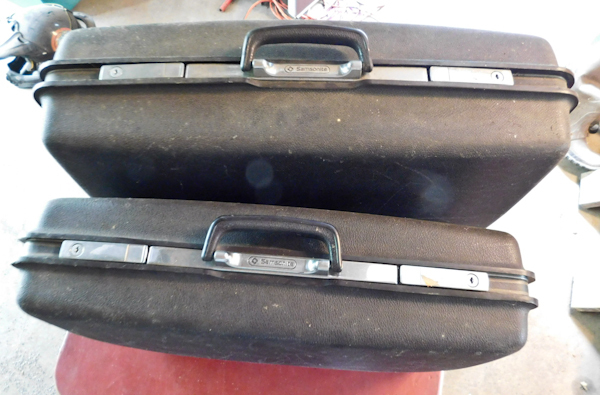 lot 93 image: two vintage hard body samsonite suitcases