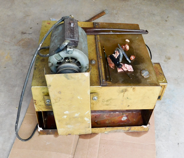 lot 101 image: Lortone Lapidary saw