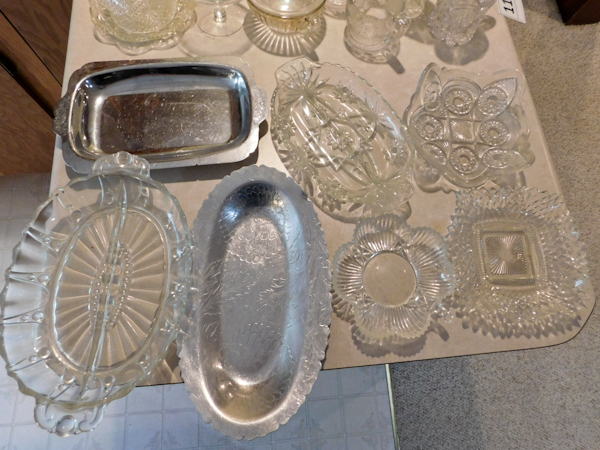lot 115 image: glass and metal serving items