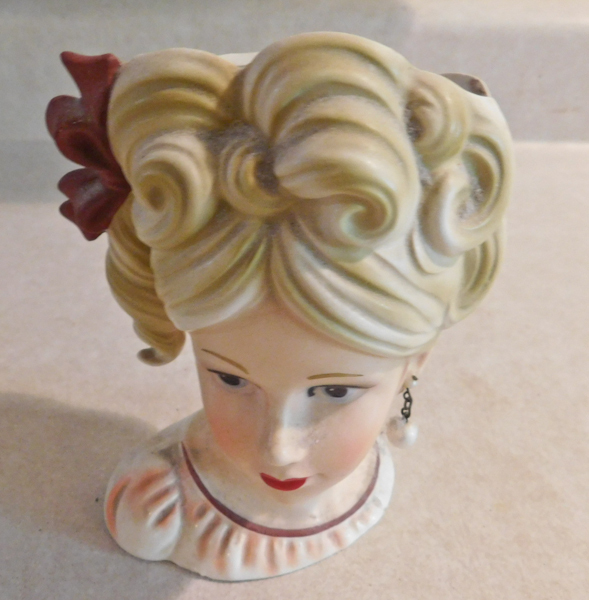 lot 127 image: Inaco Japanese 50s gal planter