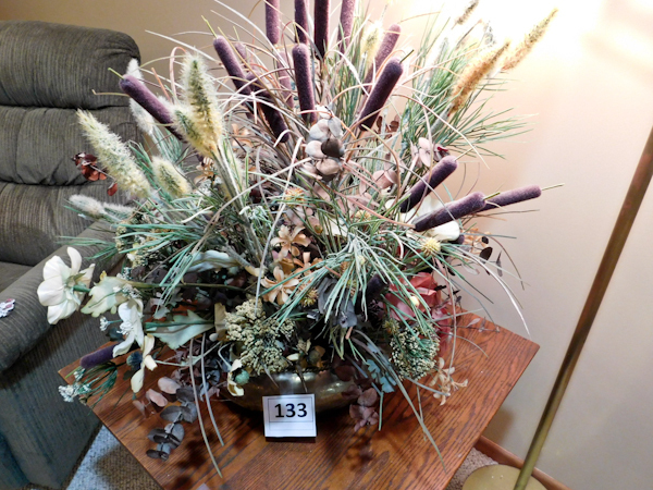 lot 133 image: very nice floral spray in metal container