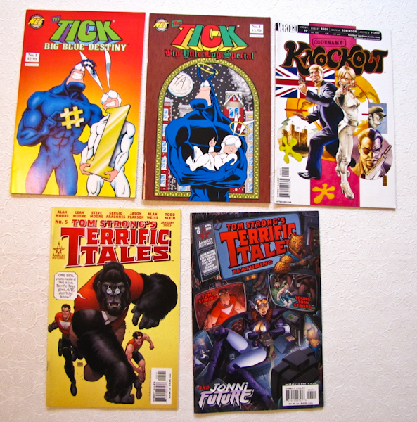 lot 122 image: 5 comics, Tick 2 issue, Knockout 1 issue and Terrific Tales 3 issues