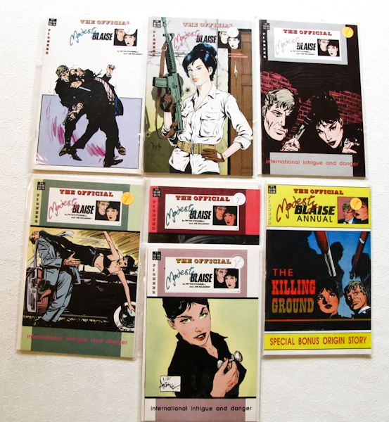 lot 220 image: 7 comics, The Offical