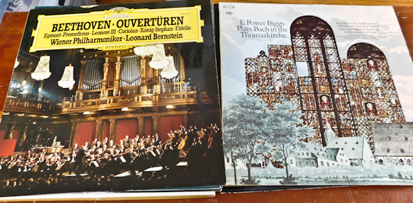 lot 102 image: Collection of Classical record albums