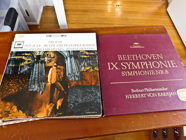 lot 172 image: Collection of Classical record albums