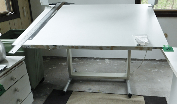 lot 19 image: vintage drafting table in good useable condition