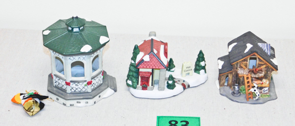 lot 83 image: large lot of christmas items
