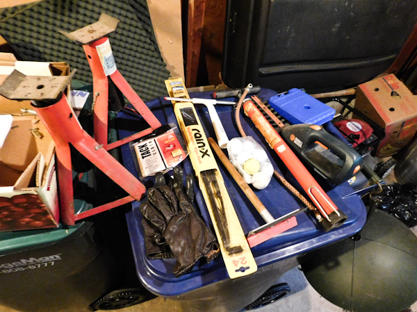 lot 197 image: garage tool items