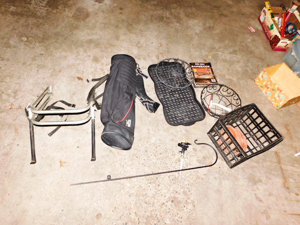 lot 198 image: garage items bike rack, golf bag more