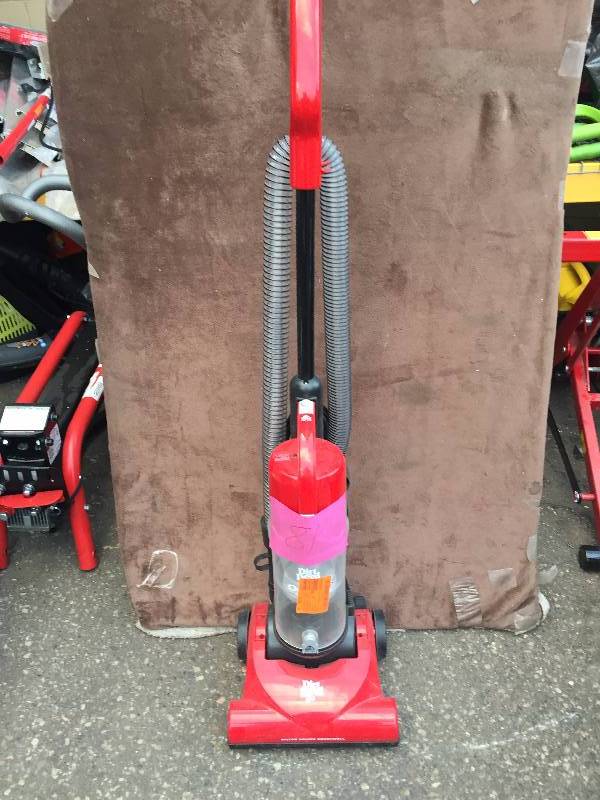 Dirt Devil Vacuum Used tested works well