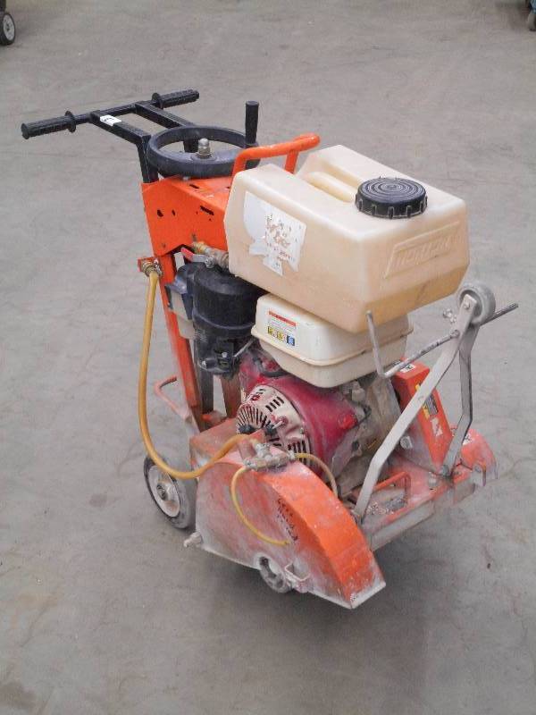 lot 5 image: Norton PC13 Commercial Concrete Saw...