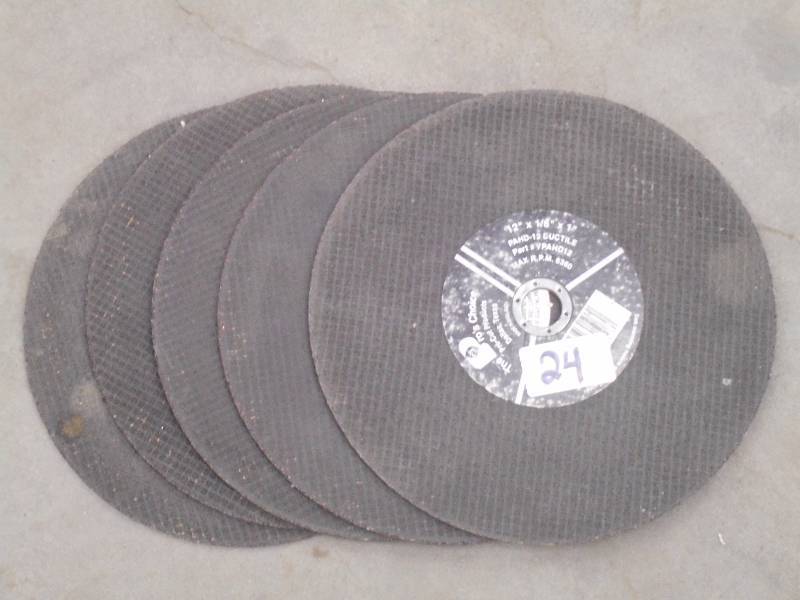 lot 24 image: (5) New 12x18x1 Diamond Saw Bla...