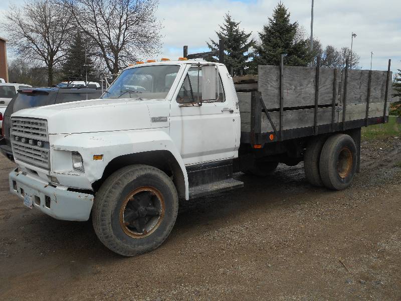 1983 Ford F600 Contractors Flat-Bed... | LE May Consignments | K-BID