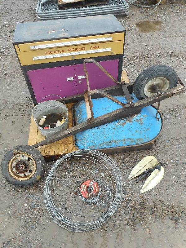 lot 42 image: Pallet Of Steel Wheel Barrel, Stee...
