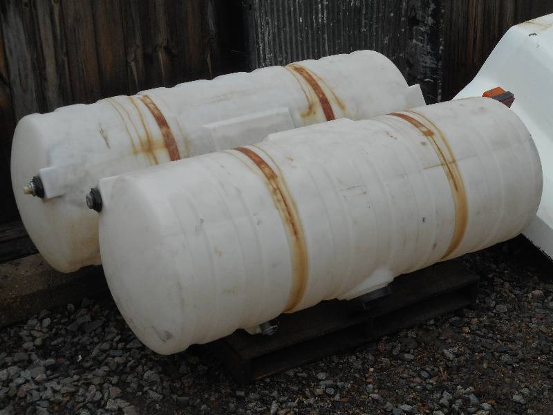 lot 46 image: (2) 100-Gallon Poly Tanks ...