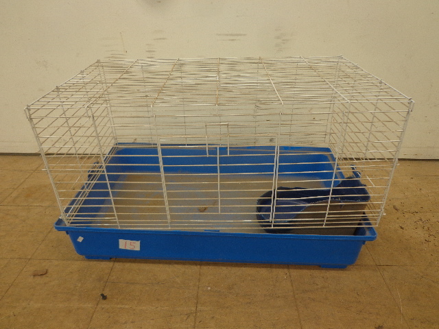 lot 15 image: Super Pet Wire Pet Cage