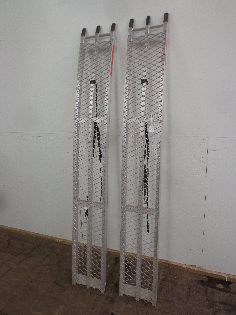 lot 21 image: Aluminum Ramps