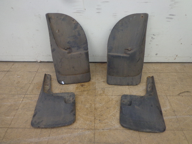 lot 38 image: Front & Rear Mud Flaps