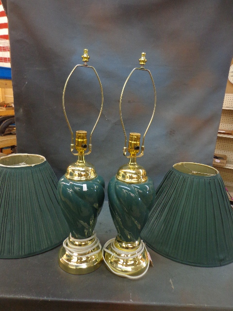 lot 43 image: 2 Beautiful Green Lamps