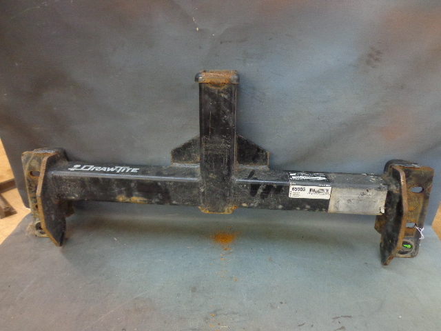 lot 54 image: Front Bumper Hitch