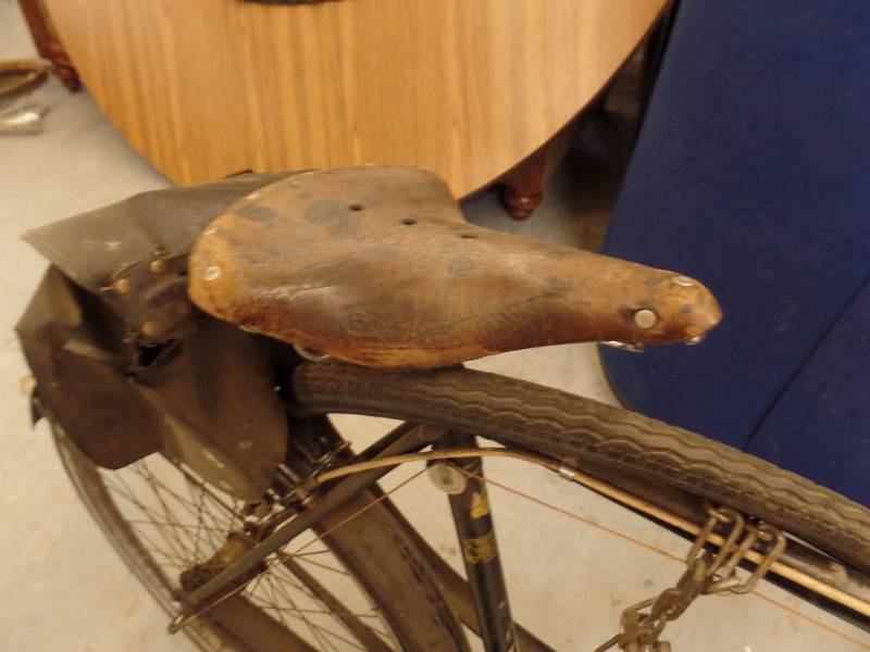 lot 512 image: Vintage Bicycle