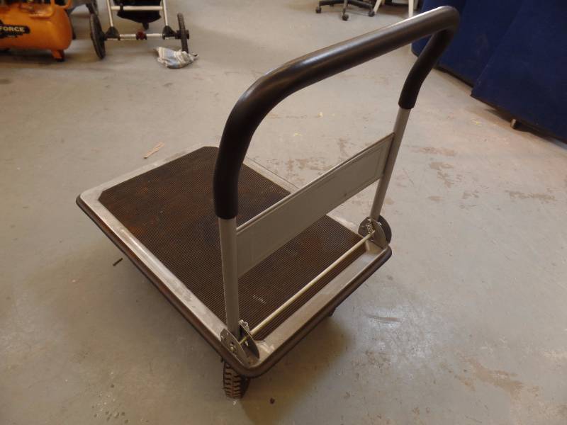 lot 544 image: Rolling Cart
