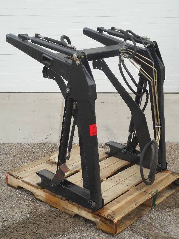 lot 9 image: Unmarked Tractor Loader, Complete W...