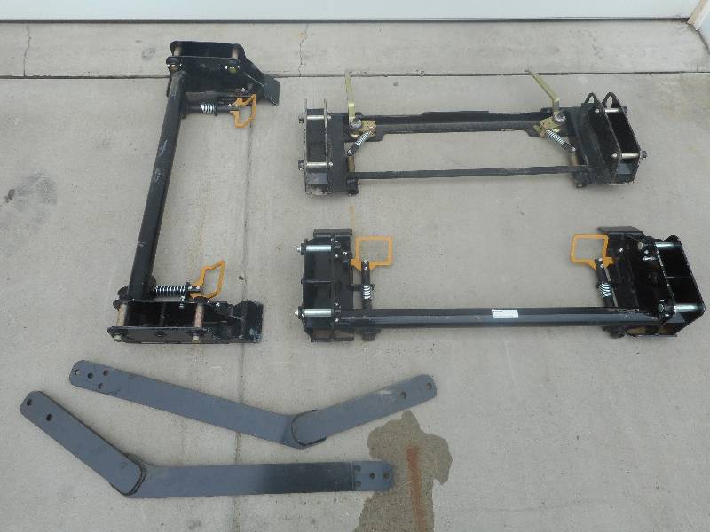 lot 15 image: Lot Of (3) New Unused Universal Tra...
