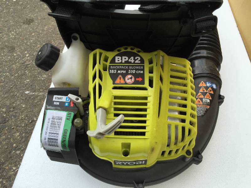 lot 28 image: Ryobi 185 MPH 510 CFM Gas Backpack Blower