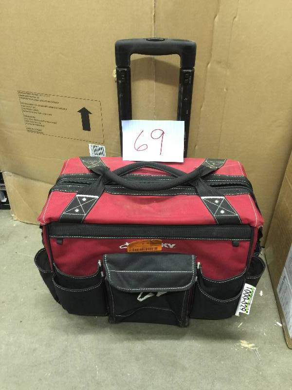 lot 69 image: Husky 18 in. Rolling Tool Tote