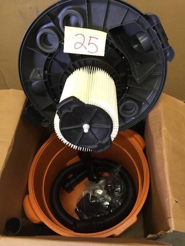 lot 25 image: Ridgid 16 Gal. 5-Peak HP WetDry Vacuum in like new conditions