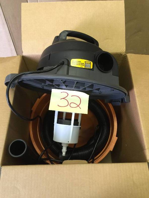 lot 32 image: Ridgid 6 Gal. WetDry Vacuum new