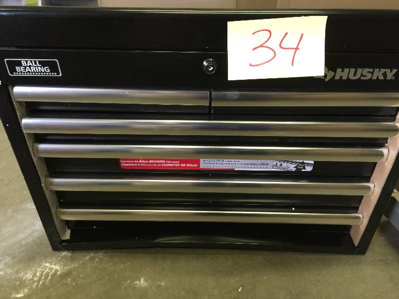 lot 34 image: Husky V26 in. W 4-Drawer Tool Chest, Black new