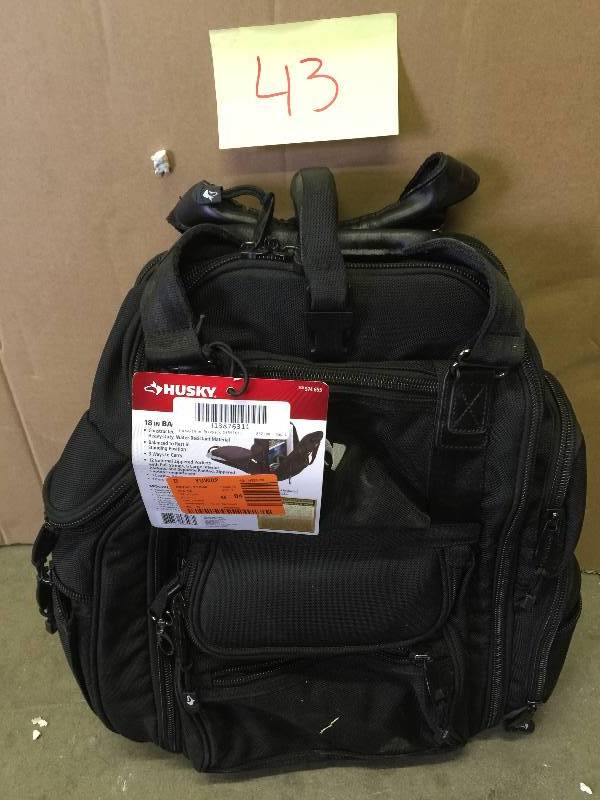 lot 43 image: Husky 18 in. Backpack  new