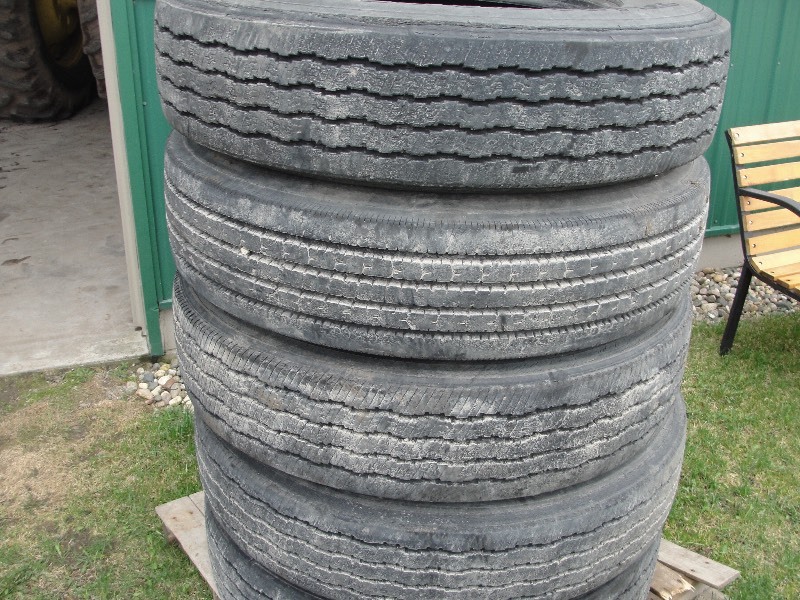 Five 27580 R 24.5 Used Tires