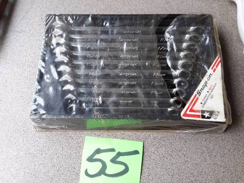 SNAPON, 10 Piece Metric Combination Wrench Set.  NEW in Package