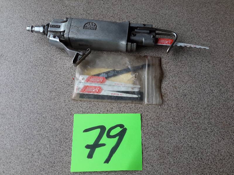 Mac Air Saw Model A7525 with extra blades