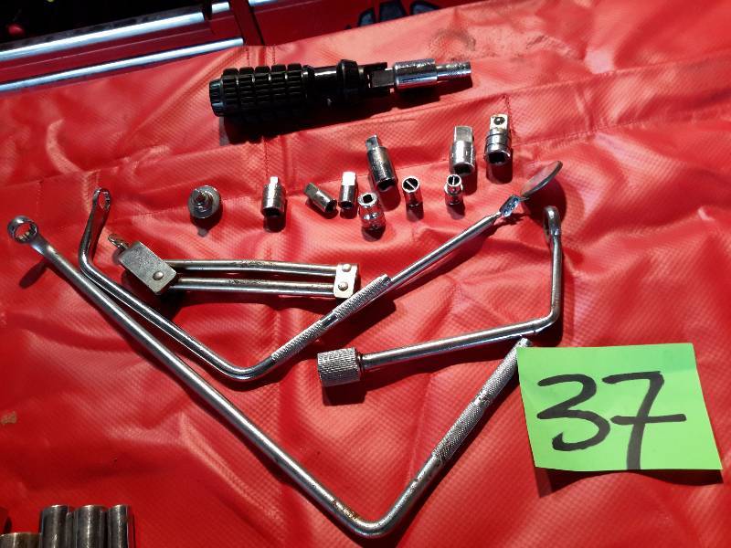 Snapon and Mac Adapters.. 14in to 38 38 - 12 Carbureator Sockets, Extendable mirrror, specialty wrenches