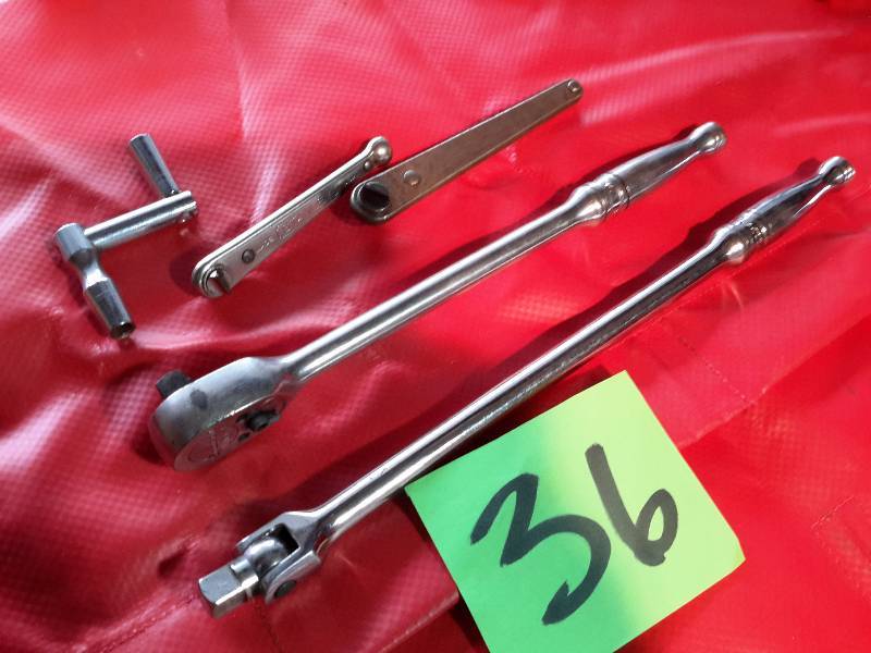 SNAPON, 38 breaker bar, 38 ratchet, misc. ratcheting screwdrivers
