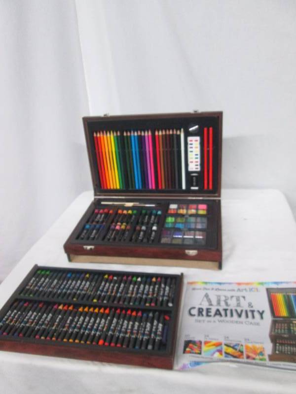 Art 101 Deluxe 142-pc. Art Set in Wooden Case