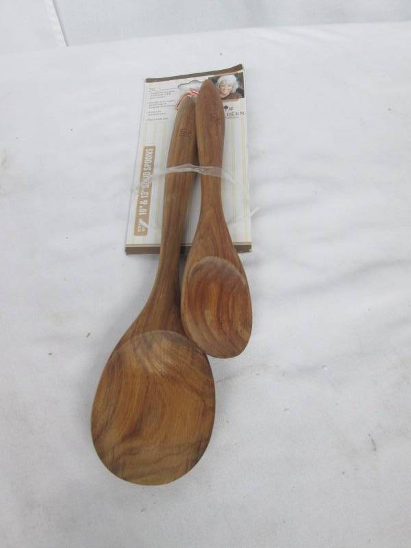 Paula Dean 2 Piece Wooden Spoon Set